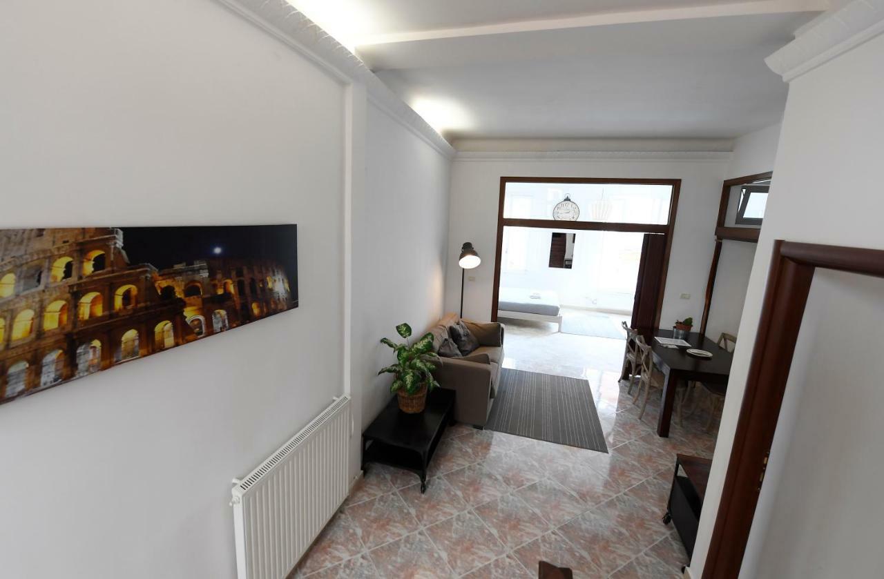 In Selci - Colosseo Apartamento